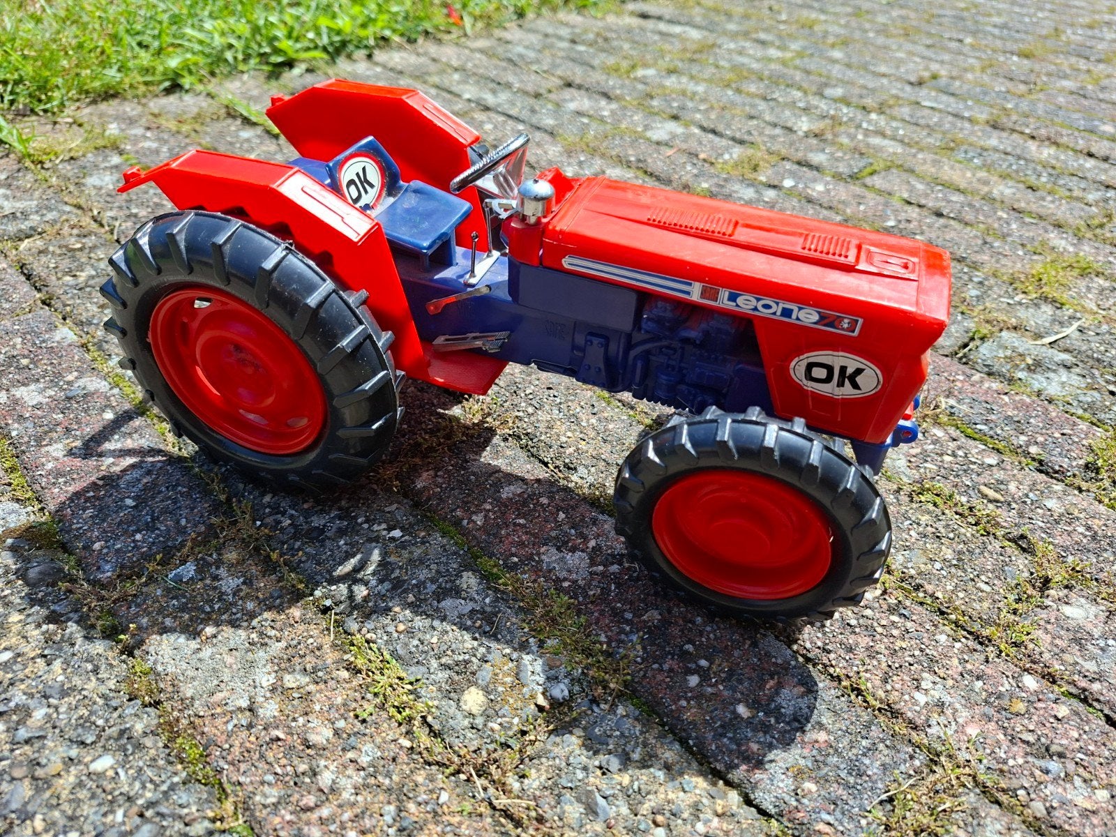 Same Leone 70 CO-MA zeldzaam britains Siku Ertl, Hobby en Vrije tijd, Modelauto's | 1:32, Ophalen of Verzenden, Gebruikt, Tractor of Landbouw