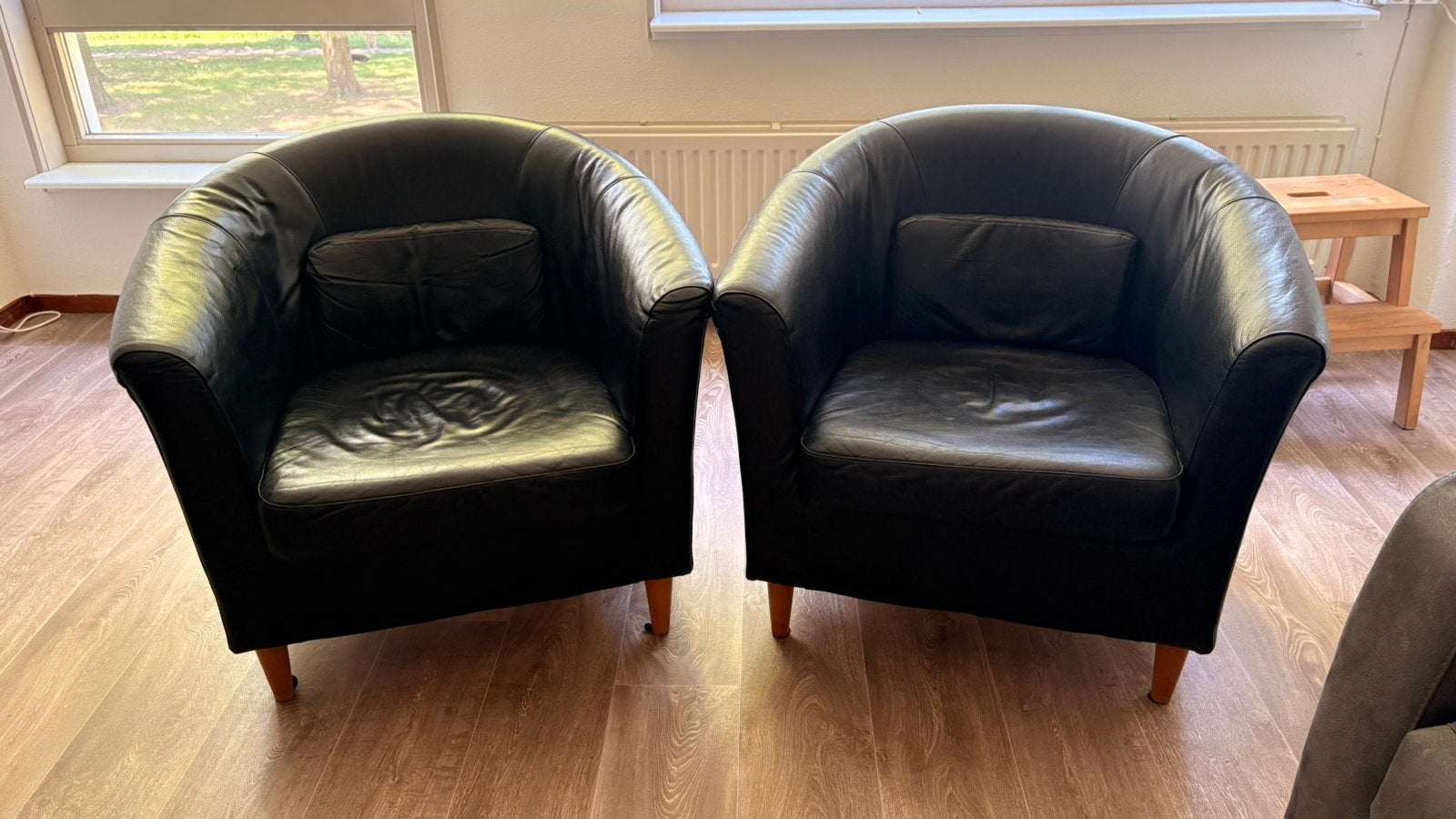 2 zeer mooie echt lederen fauteuils stoeltjes Goossens wonen, Ophalen, Zo goed als nieuw, 75 tot 100 cm, 50 tot 75 cm
