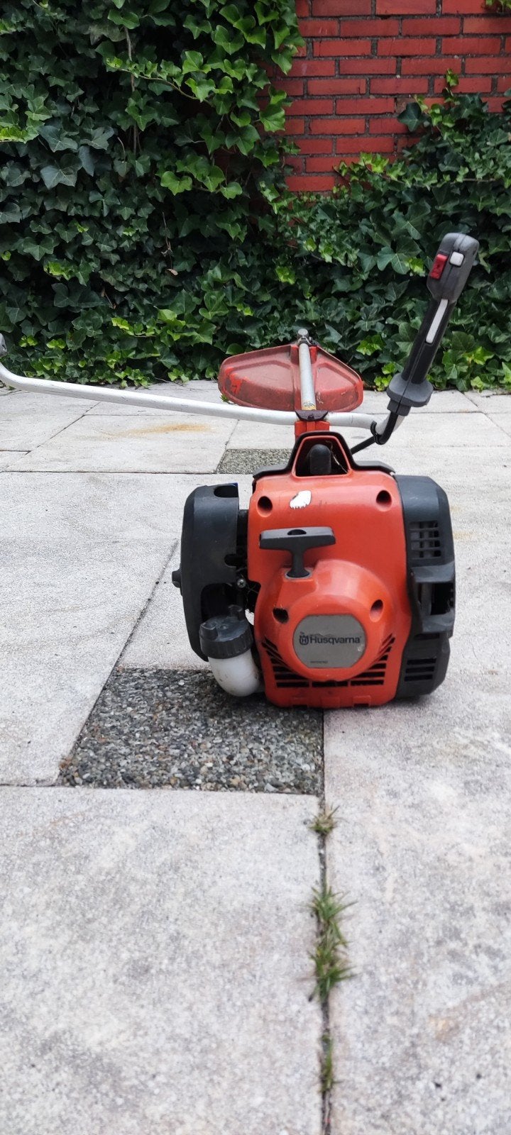 Husqvarna 129R Benzine Bosmaaier, Tuin en Terras, Ophalen, Benzine