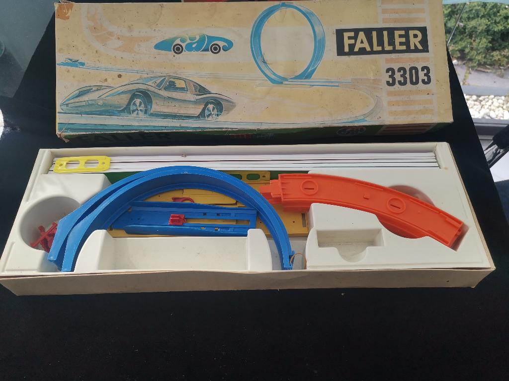 vintage Faller Hit Car 3303 looping baan autobaan racebaan, Overige merken, Gebruikt, Ophalen of Verzenden, Met looping