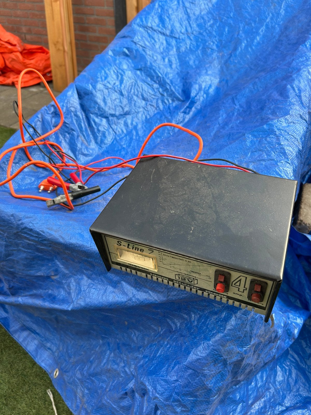 Accu lader 12v volt, Fietsen en Brommers, Ophalen, Zo goed als nieuw
