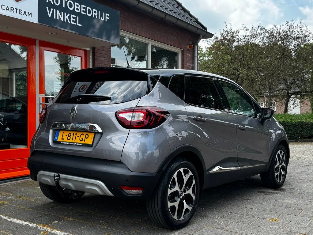 Renault Captur 1.3 TCe Intens *PanoDak*ParkSen*Carplay*Navi*, Auto's, Stof, Gebruikt, Euro 6, 4 cilinders