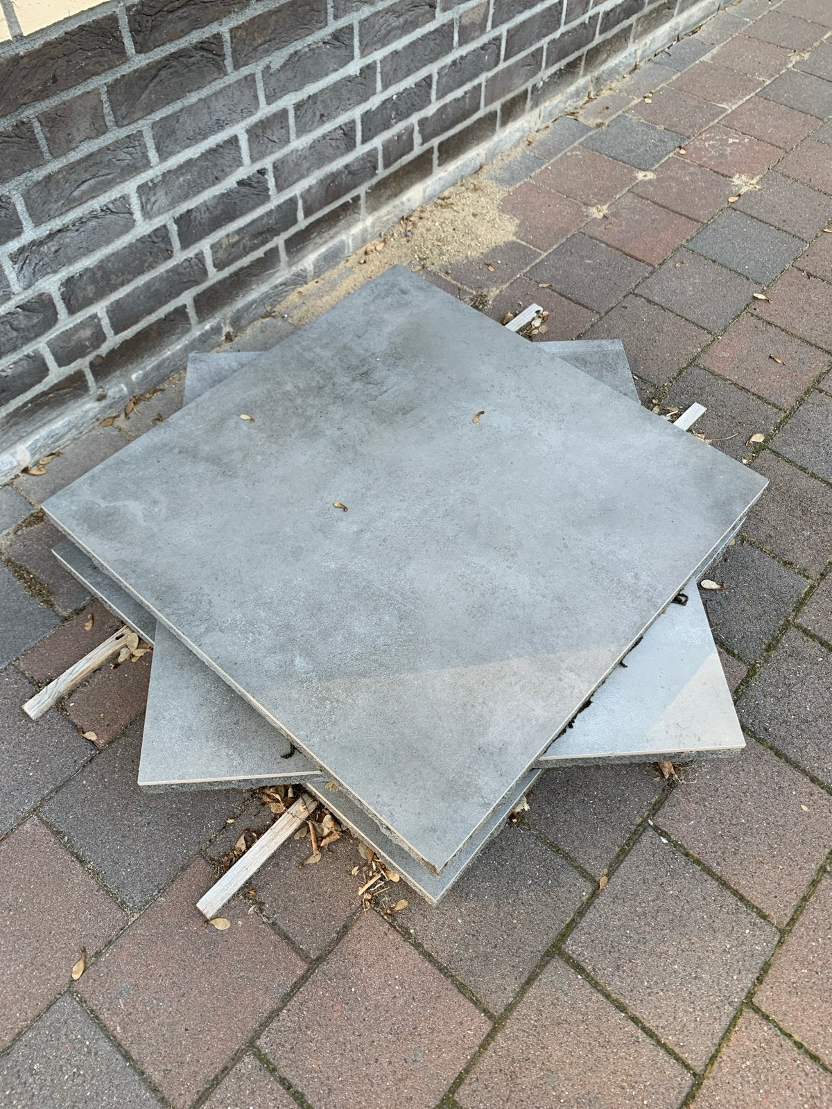 Grote grijze vloertegels - Zo goed als nieuw, 60 cm of meer, Keramiek, Ophalen of Verzenden, Zo goed als nieuw