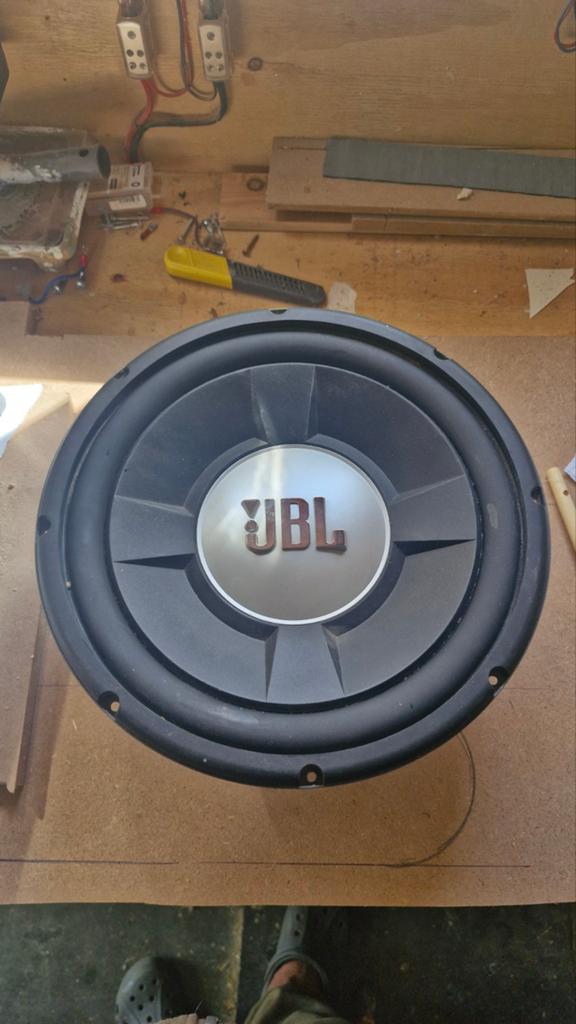 JBL GTO12 Subwoofer - Krachtige strakke bas, Gebruikt, Ophalen of Verzenden, 120 watt of meer, Subwoofer