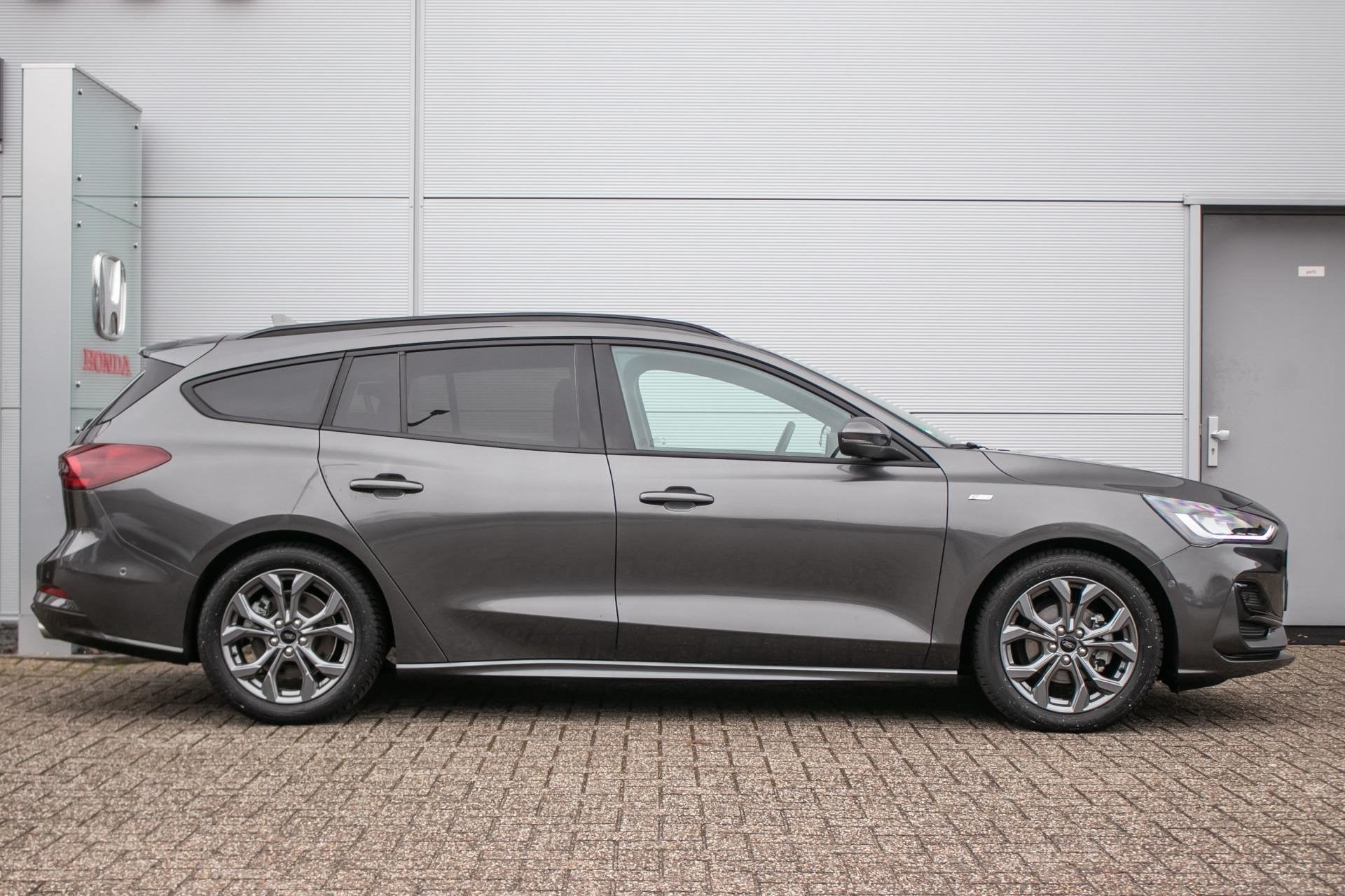 Ford Focus Wagon 1.0 EcoBoost mild Hybrid 155 pk aut. ST-Lin, Stof, Gebruikt, Origineel Nederlands, 155 pk