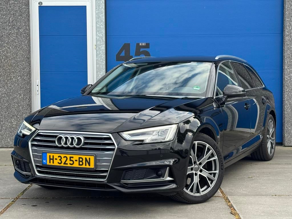 Audi A4 2.0 Tfsi Mhev 190pk S Tronic 2019 Zwart, Auto's, Stof, 1984 cc, A4, Zwart