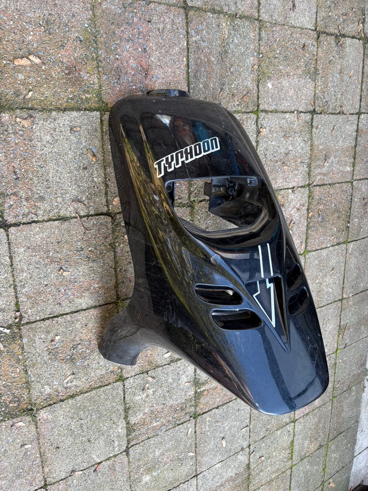 piaggio / gilera typhoon voorkap, Ophalen