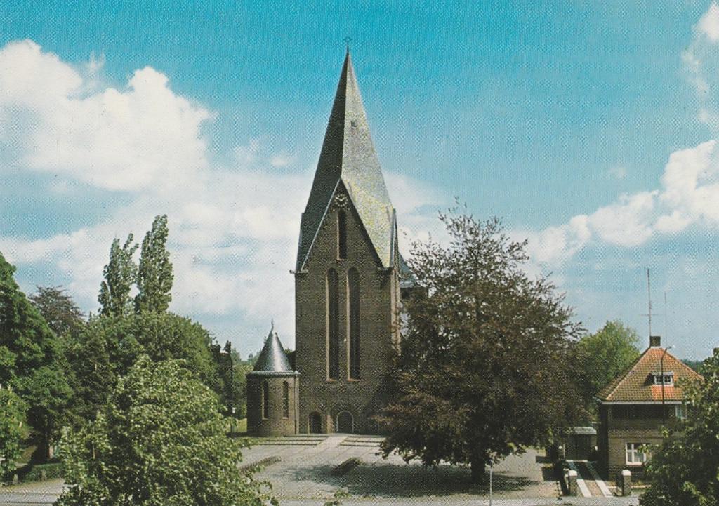 SINT MICHIELSGESTEL R.K. Kerk, Verzenden, 1980 tot heden, Ongelopen, Noord-Brabant