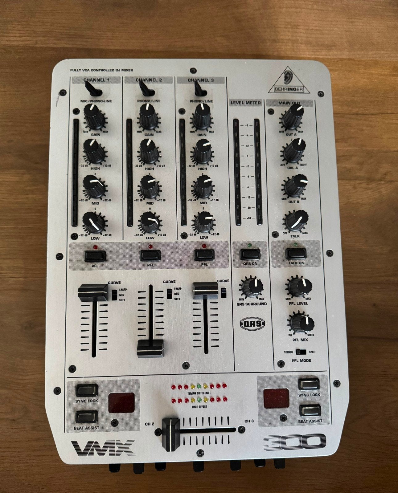 Behringer pro mixer vmx300, Ophalen