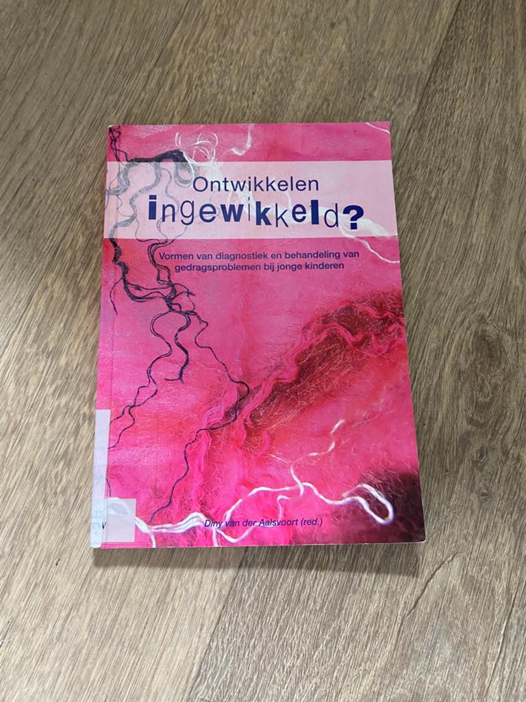 Ontwikkelen ingewikkeld?, Ophalen of Verzenden, Zo goed als nieuw, Sociale wetenschap