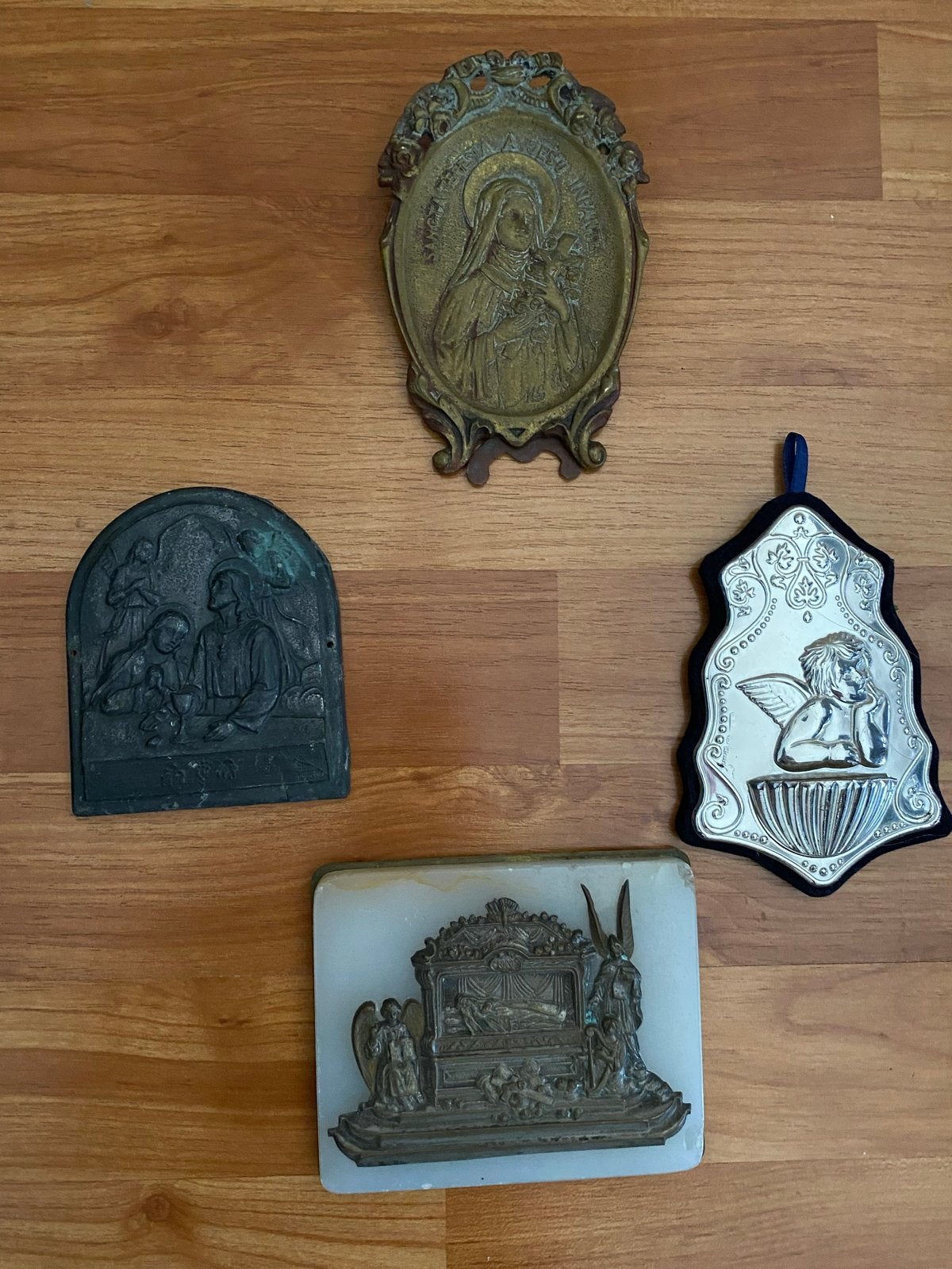Diverse religieuze items - Antiek en decoratief, Verzenden
