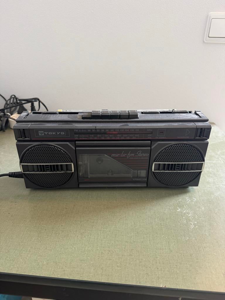 Vintage Tokyo Radio Cassette Recorder - Werkt niet, Ophalen, Zo goed als nieuw, Radio