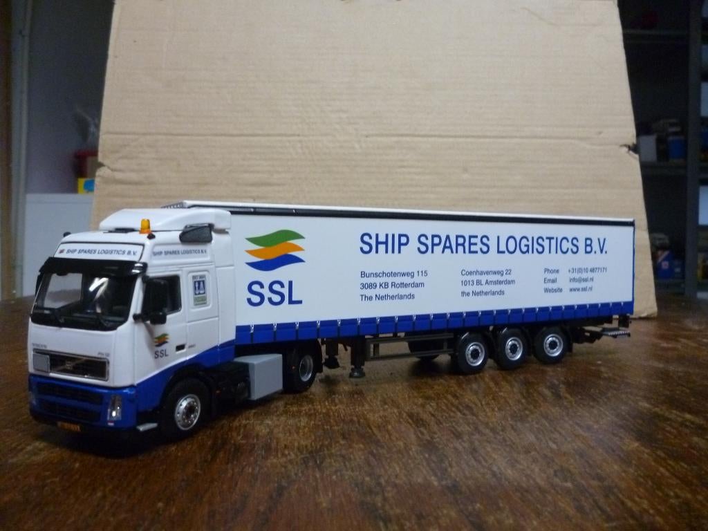 WSI Volvo FH2 Ship Spares Logistics, Hobby en Vrije tijd, Modelauto's | 1:50, Nieuw, Bus of Vrachtwagen, Wsi, Ophalen of Verzenden
