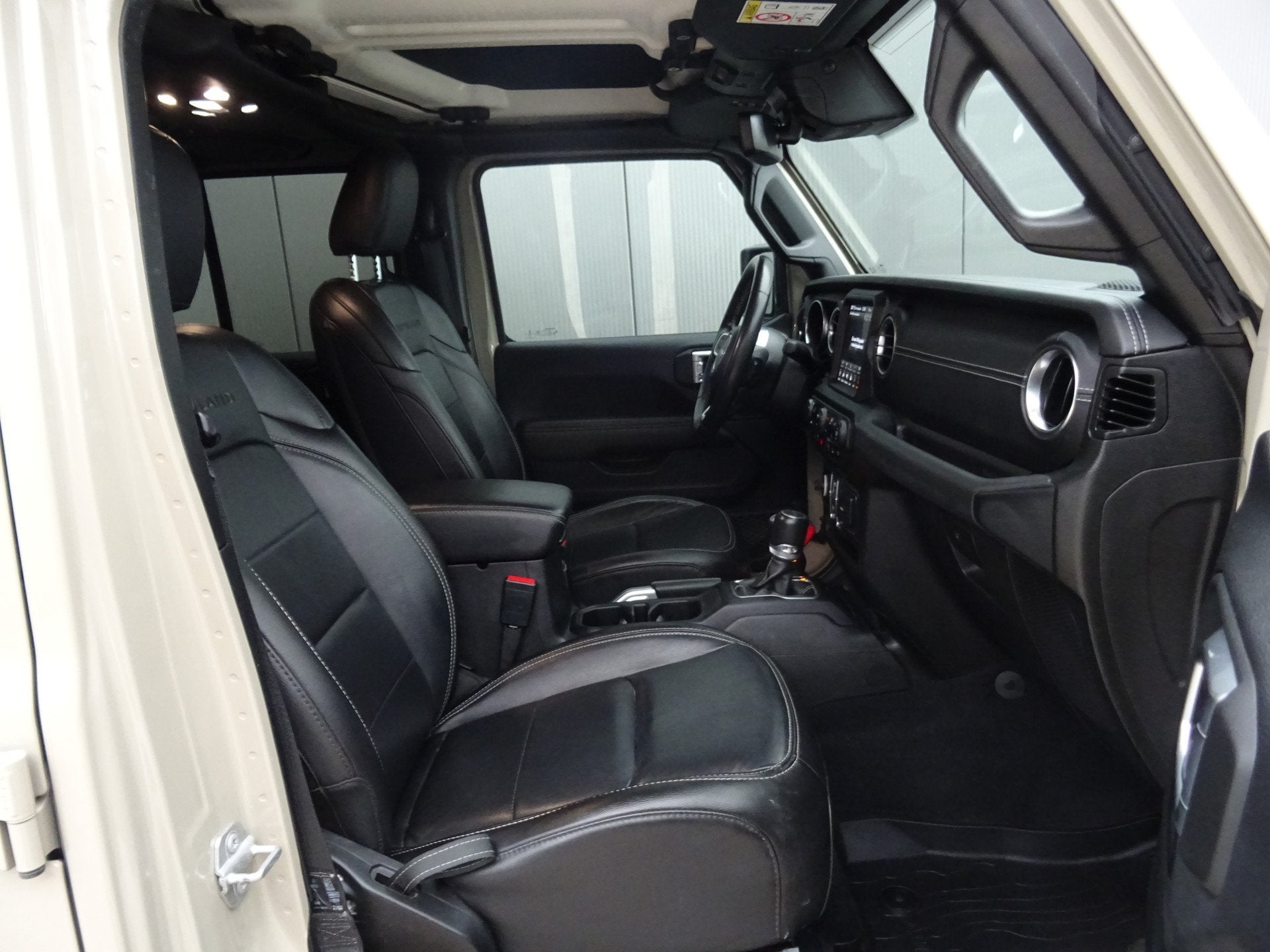 Jeep GLADIATOR 3.0 V6 OVERLAND * GRIJS KENTEKEN en/of 5 ZITP, Auto's, Automaat, Gebruikt, 136 kg, Leder