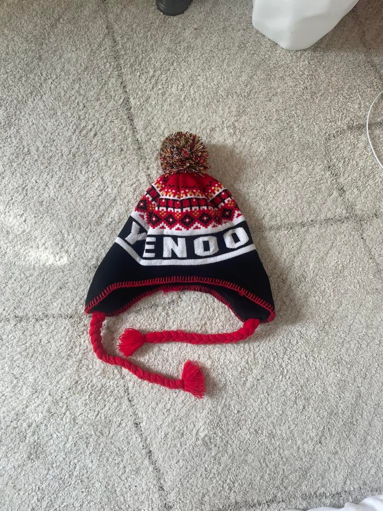 FEYENOORD MUTS ZWART/ROOD/WIT, Kinderen en Baby's, Kinderkleding | Mutsen, Sjaals en Handschoenen, Ophalen of Verzenden, Zo goed als nieuw