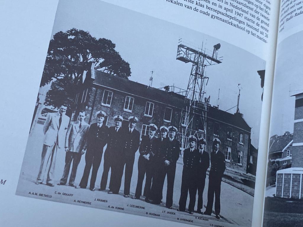 Erfprins - Van fort Lasalle tot Marinekazerne (2005), Niet van toepassing, Ophalen of Verzenden, Zo goed als nieuw, Landmacht