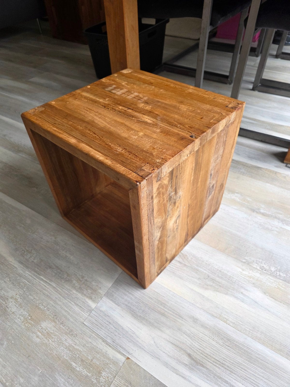 Houten kubus bijzettafel/opberger, Ophalen, Minder dan 45 cm, Minder dan 55 cm, Gebruikt