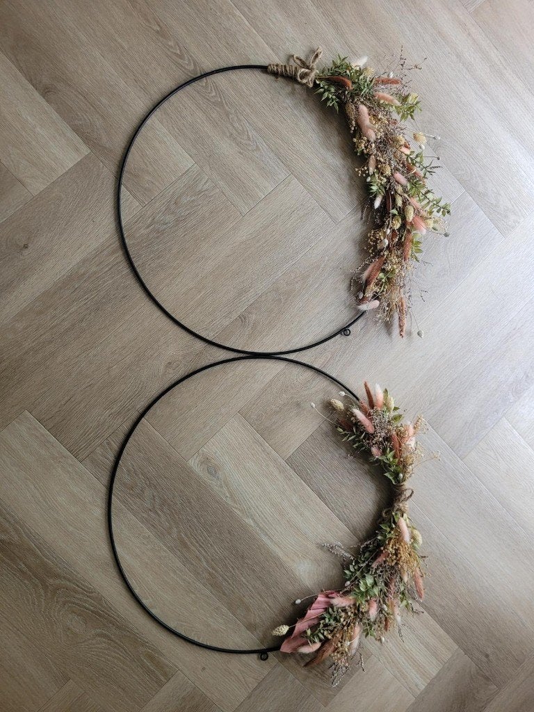 Bruiloft: Ringen met droogbloemen 2x, Ophalen, Zo goed als nieuw