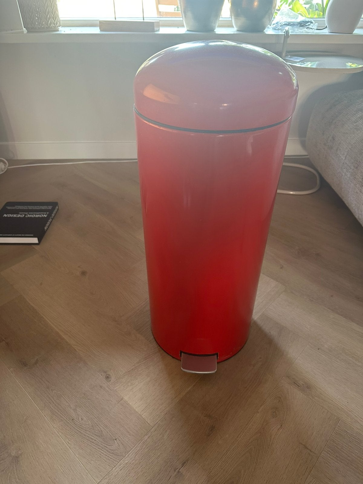 Brabantia prullenbak rood, 40 liter of meer, Ophalen, Zo goed als nieuw, Metaal