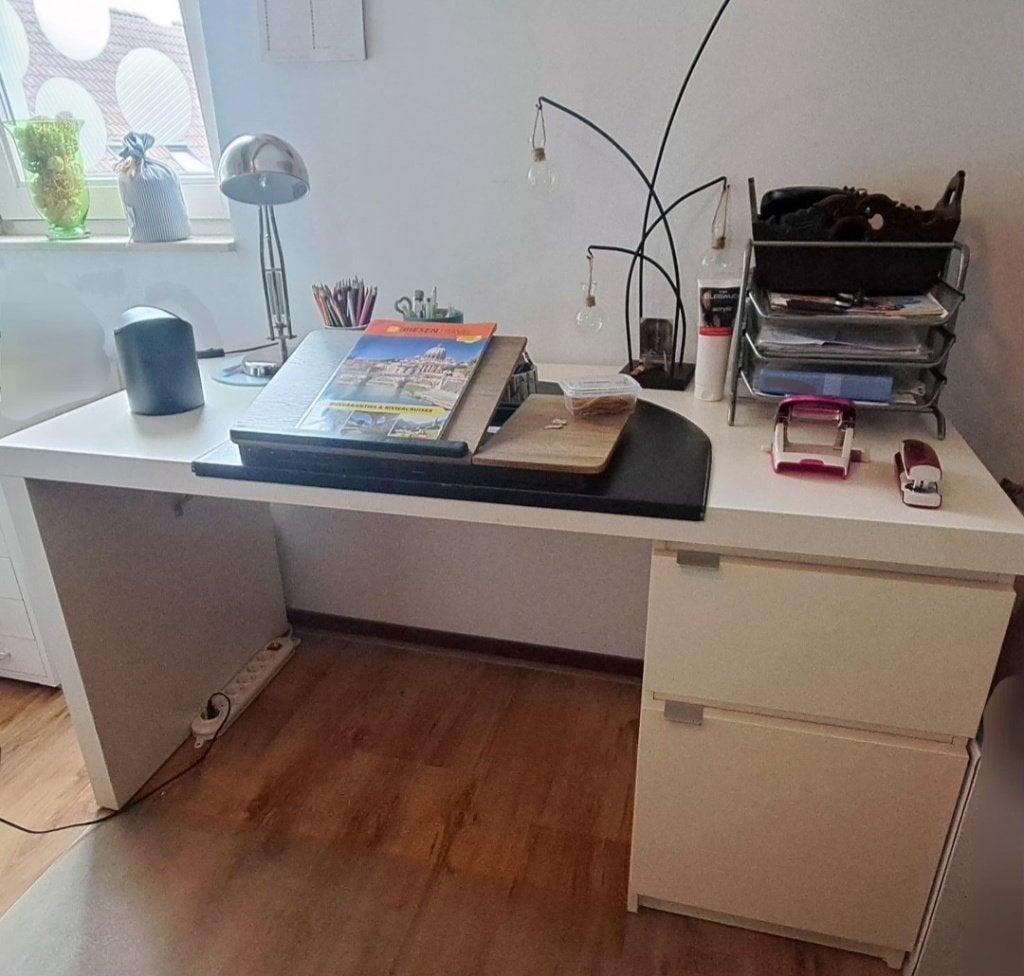 Witte bureau, lade inrichting , onderlegger en lamp, Ophalen, Gebruikt