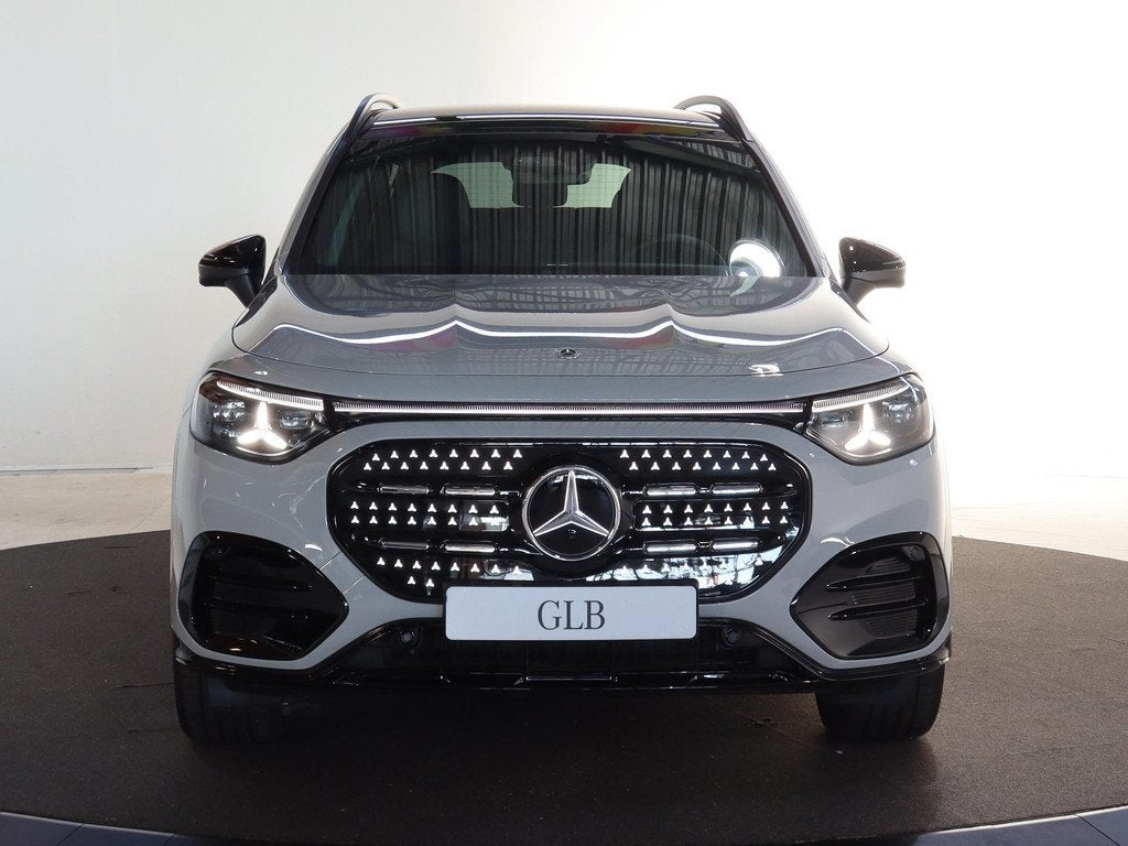 Mercedes-Benz GLB 250+ Business Solution AMG 85.5 kWh | Pano, Achterwielaandrijving, Zwart, Nieuw, GLB
