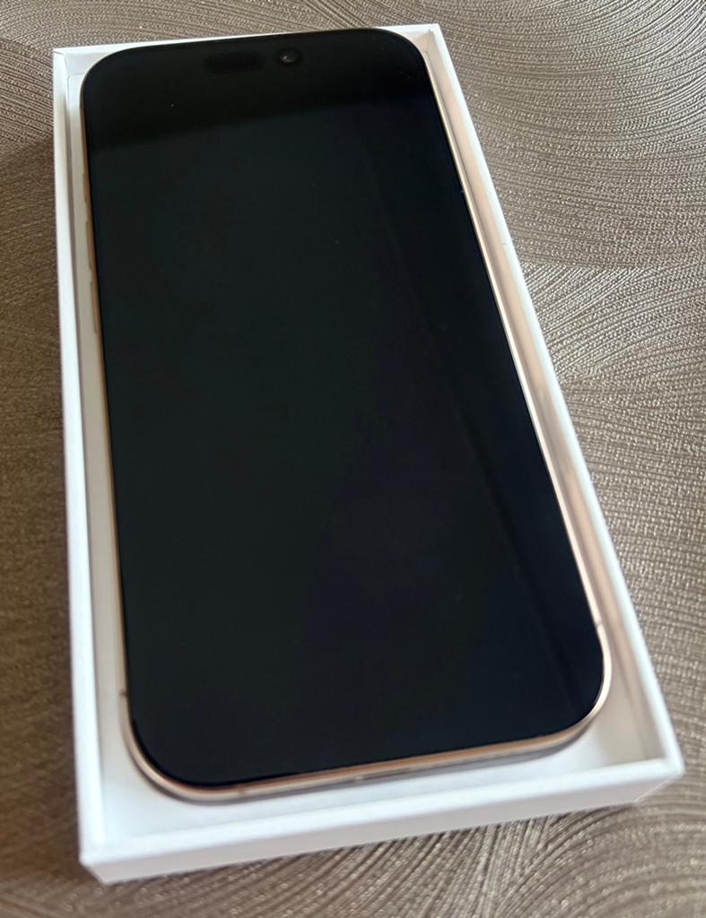I phone 16 Pro, Telecommunicatie, Mobiele telefoons | Apple iPhone, Zo goed als nieuw, 128 GB, iPhone 16 Pro, Goud, Ophalen