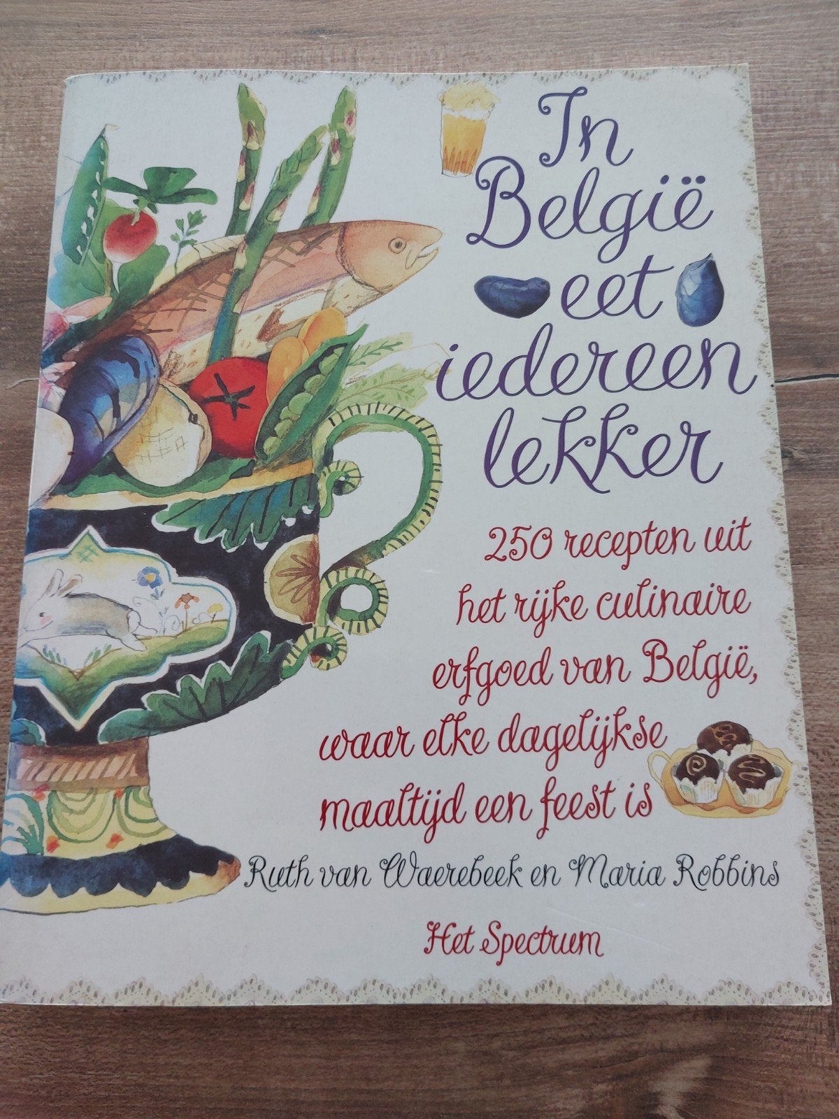 Maria Roberts- In België eet iedereen lekker -, Boeken, Kookboeken, Hoofdgerechten, Ophalen of Verzenden, Zo goed als nieuw, Europa
