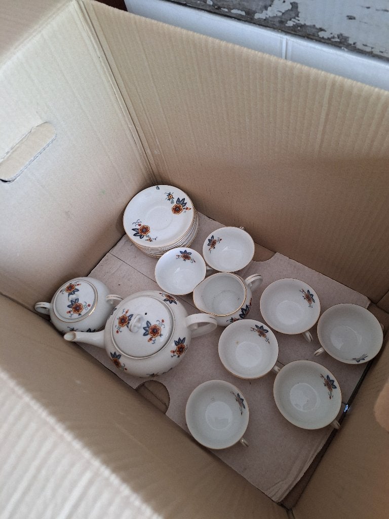 Vintage  porseleinen theeservies, Huis en Inrichting, Keuken | Servies, Ophalen, Zo goed als nieuw, Overige stijlen, Porselein