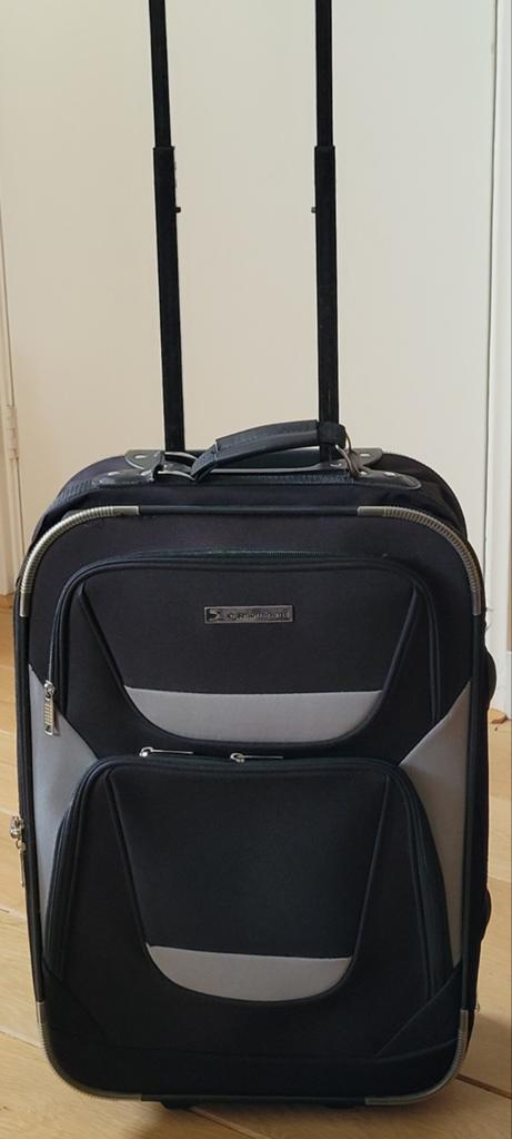 Handige trolley koffer op wieltjes, Wieltjes, 50 tot 60 cm, Hard kunststof, Ophalen of Verzenden