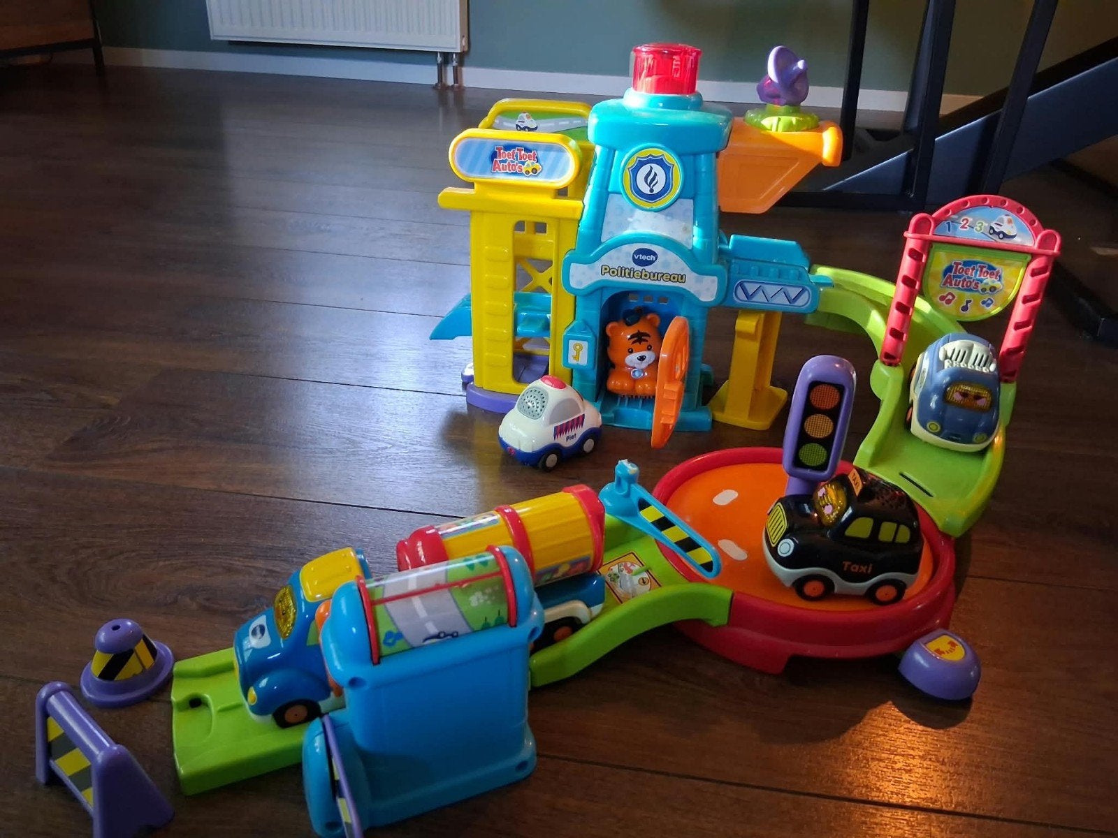 VTech Toet Toet Auto's Politiebureau met Auto's, Ophalen of Verzenden, Gebruikt, Jongen of Meisje