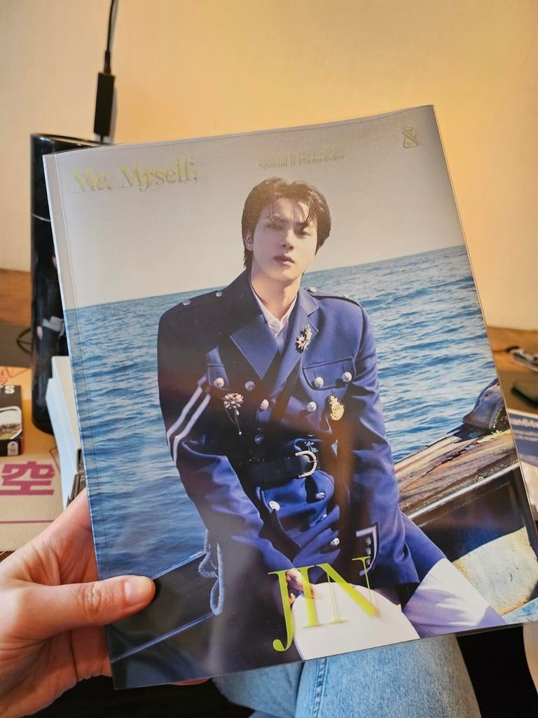 BTS jin special photo folio, Ophalen of Verzenden, 1980 tot heden, Overige onderwerpen