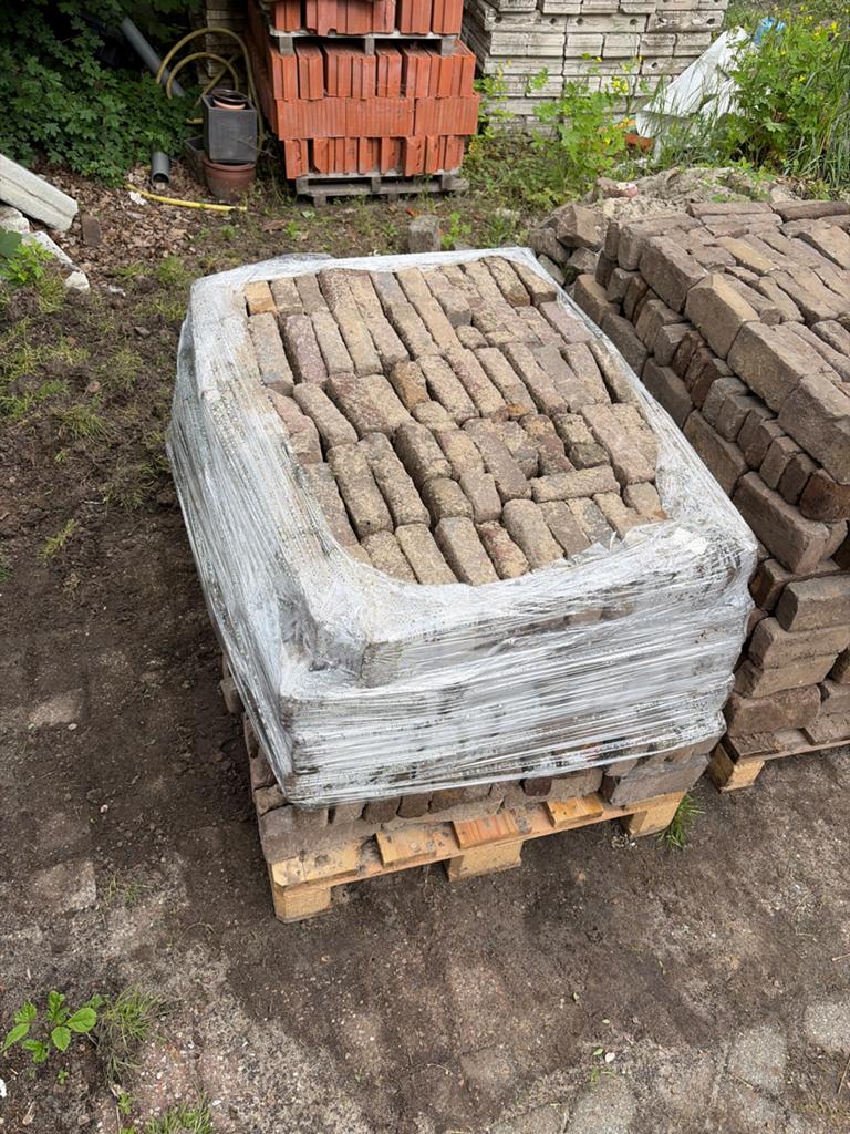 Echt ouden gebaken waaltjes 40 euro m2, Ophalen, Beton, Klinkers
