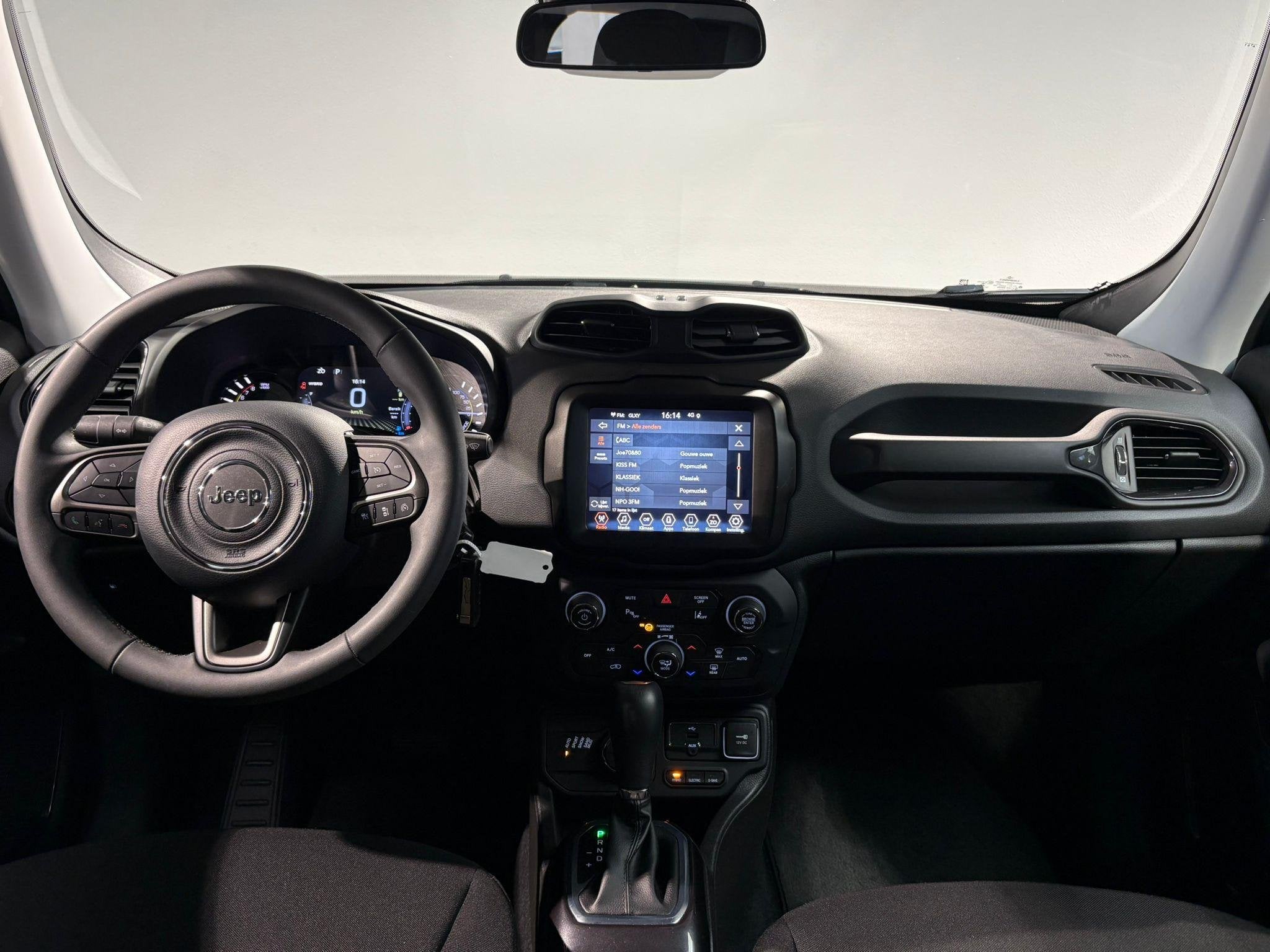 Jeep Renegade 4xe 240 Plug-in Hybrid Electric Limited Lease, Auto's, Jeep, Stof, Gebruikt, Met garantie (alle), Zwart