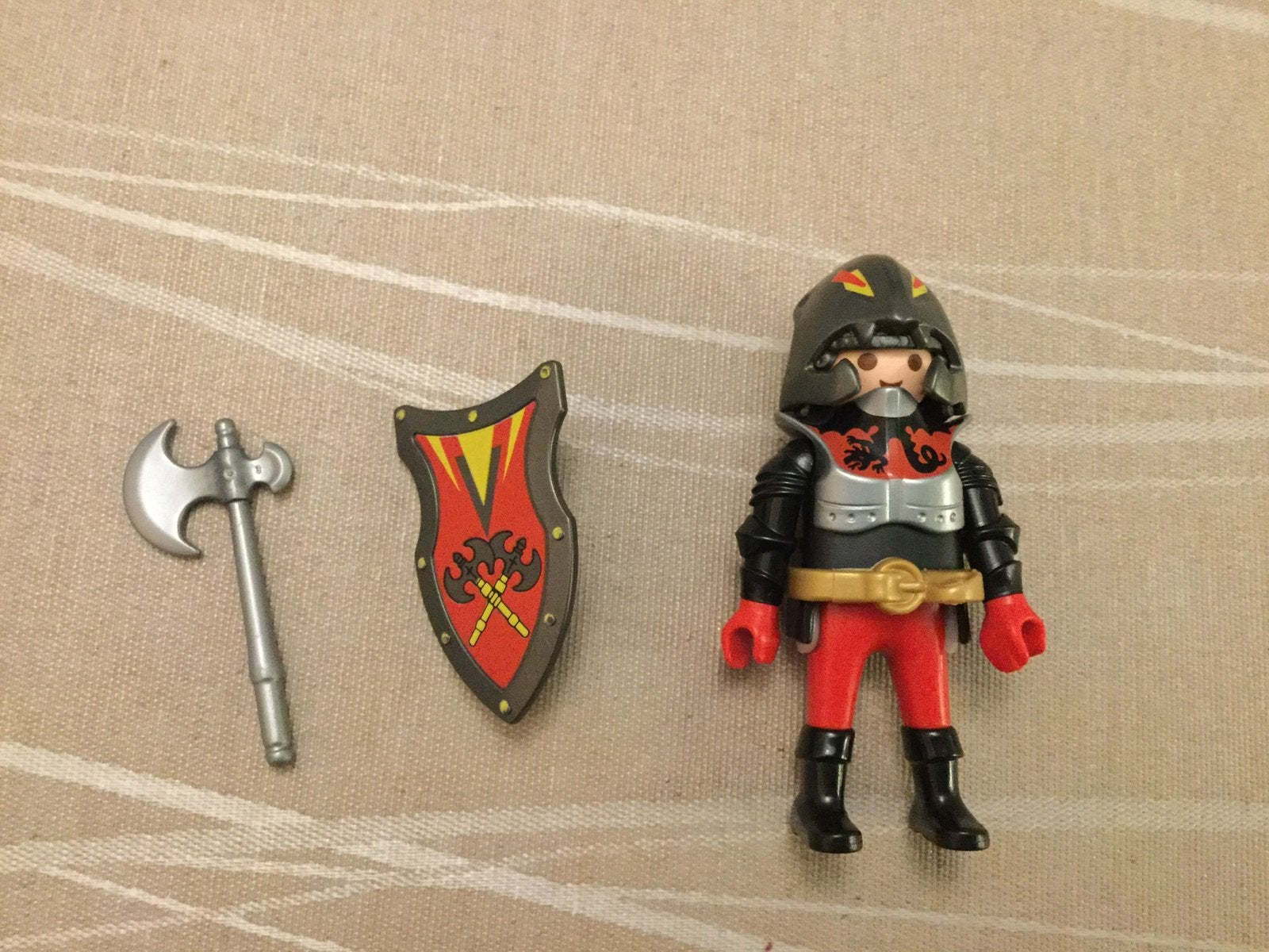 Playmobil stoere ridder met schild.