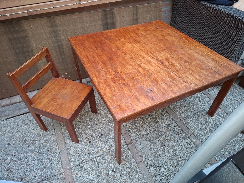 Kleuter werk tafel en stoeltje., Huis en Inrichting, Ophalen, 90 cm, Gebruikt, Kinderbureau
