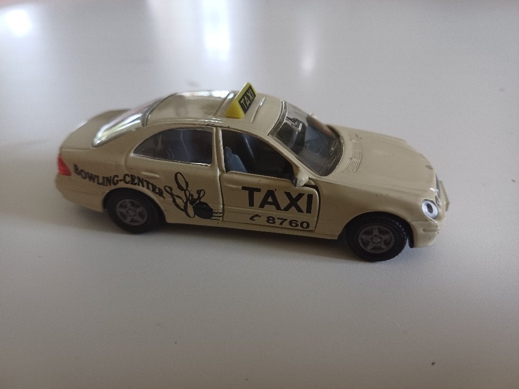 siku taxi Mercedes benz auto, Ophalen of Verzenden, Gebruikt, Auto