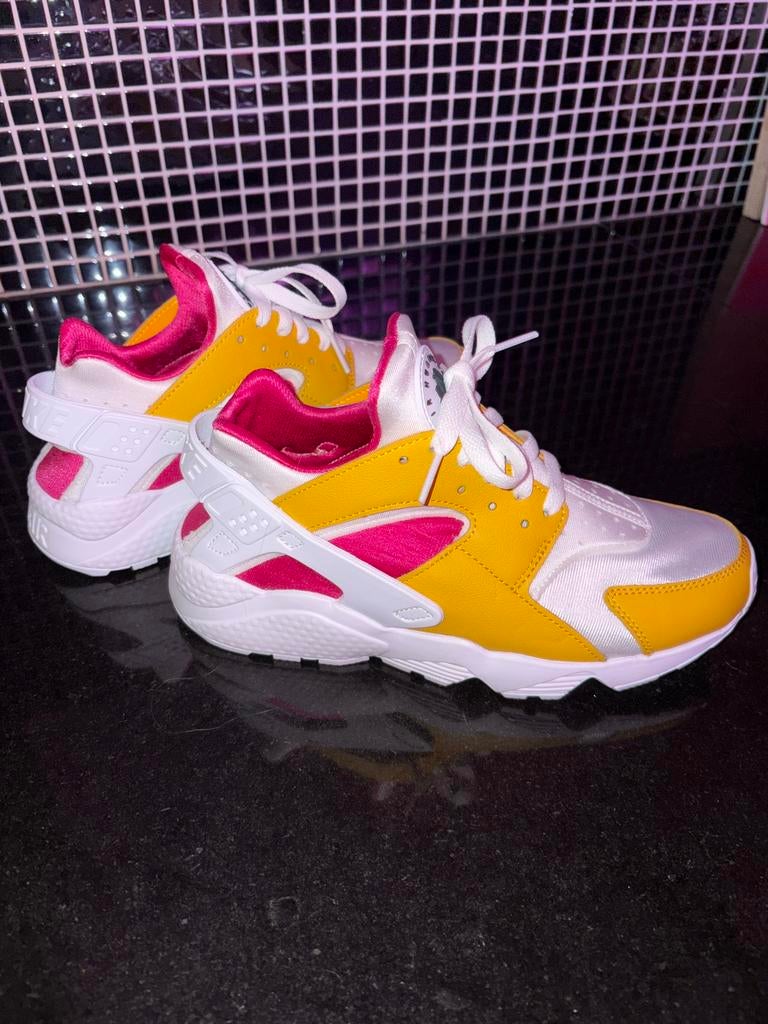 nike huarache dames sneaker, Overige kleuren, Nieuw, Ophalen of Verzenden, Sneakers of Gympen