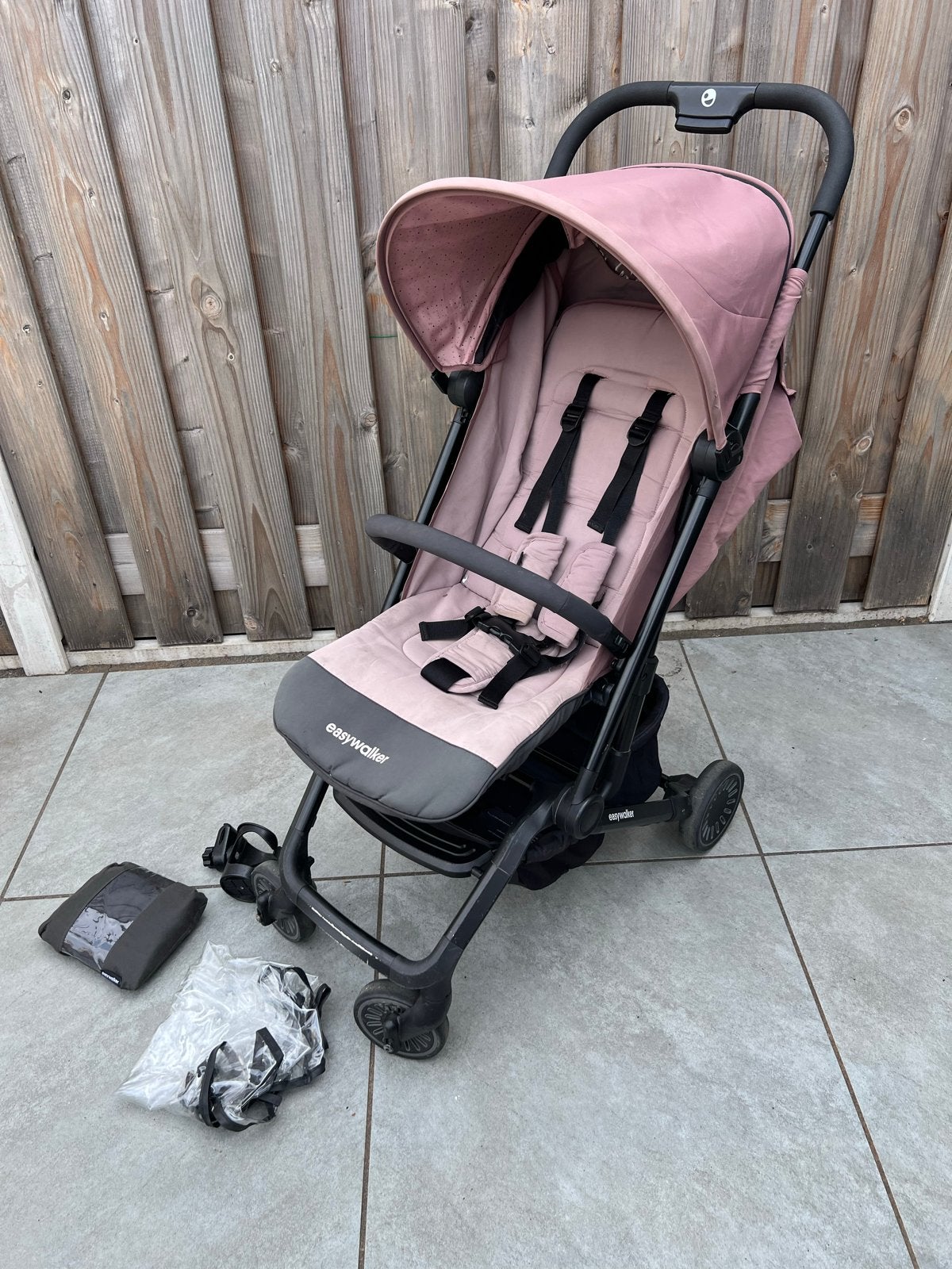 Easywalker Buggy XS Roze - Compact en Compleet, Kinderen en Baby's, Buggy's, Ophalen, Zo goed als nieuw, Overige merken, Regenhoes