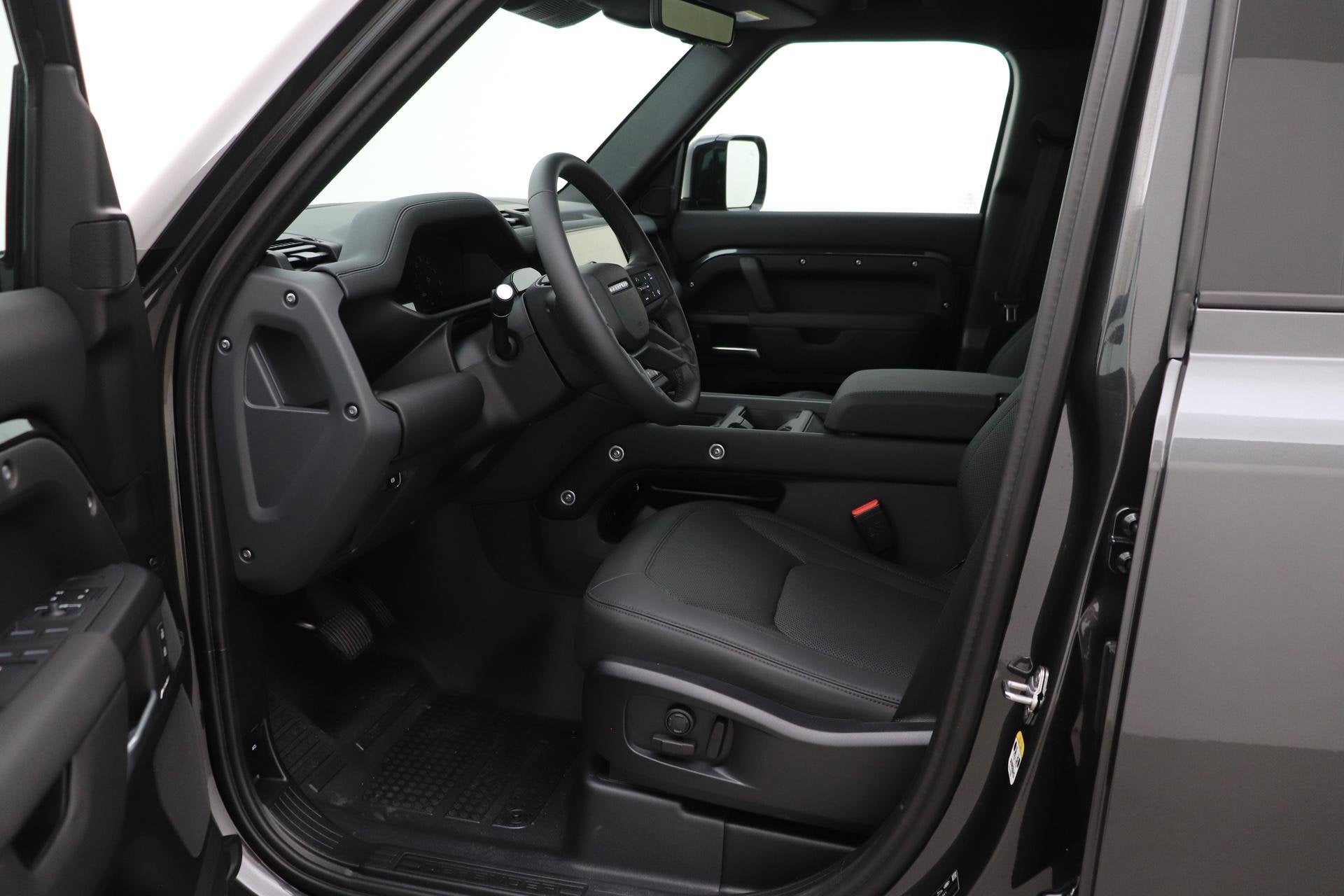 Land Rover Defender 2.0 P300e 110 X-Dynamic SE | FACELIFT |, Auto's, Automaat, Gebruikt, Euro 6, 4 cilinders