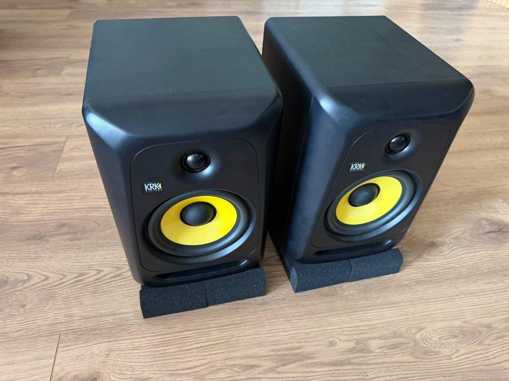 Foto 2 van KRK Classic 7 set + monpads + kabels