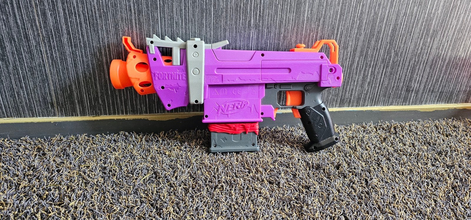 Nerf Fortnite SMG-E - Paarse Gemotoriseerde Blaster, Ophalen of Verzenden, Zo goed als nieuw