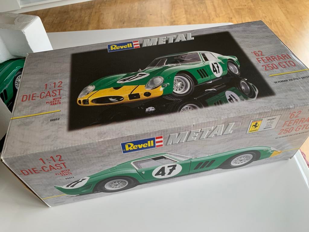 Ferrari 250Gto 1/12 Revell 250 Kyalami -Nurburg ring, Ophalen of Verzenden, Zo goed als nieuw, 1:9 t/m 1:12, Auto