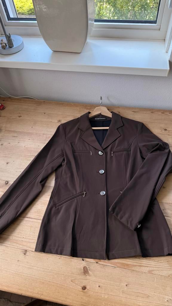 Kentucky bruin wedstrijdjasje maat M, Dieren en Toebehoren, Paardrijkleding, Ophalen of Verzenden, Dames, Bovenkleding, Springen