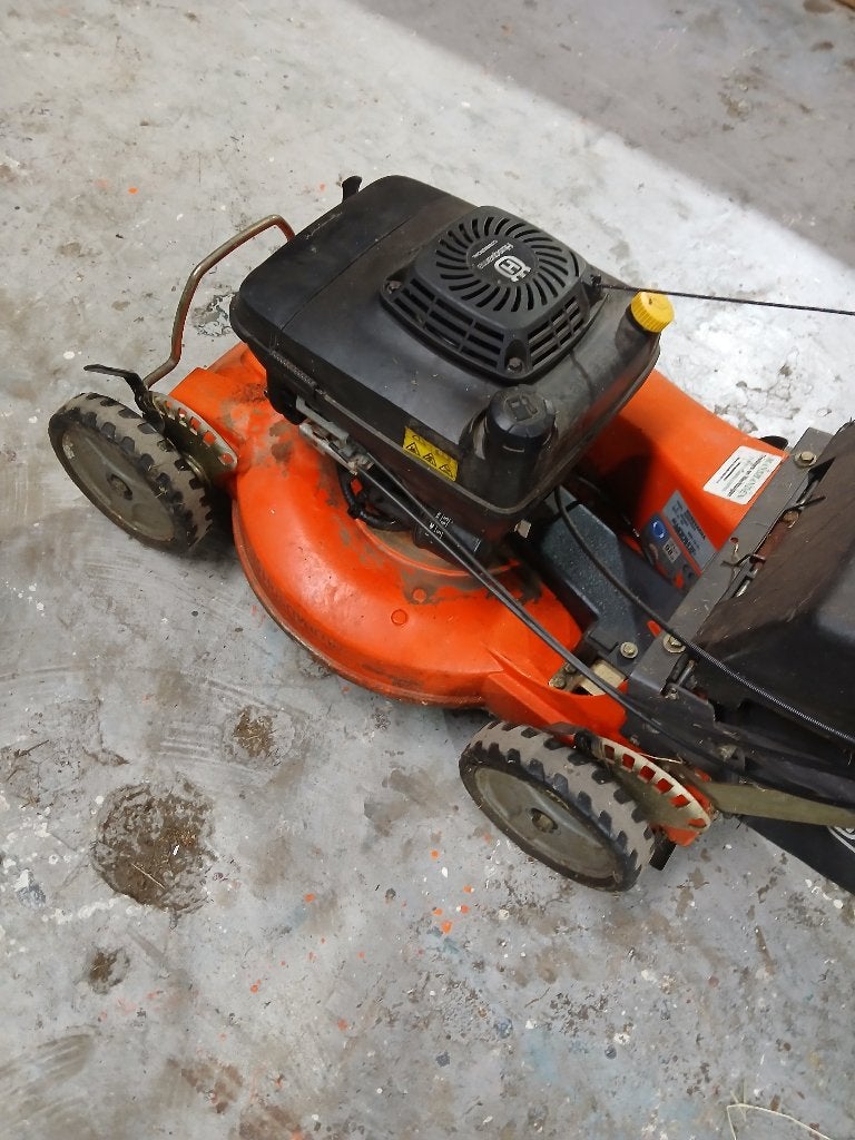 husqvarna loopmaaier, Tuin en Terras, Grasmaaiers, Ophalen, Cirkelmaaier, Gebruikt, Benzine-grasmaaier