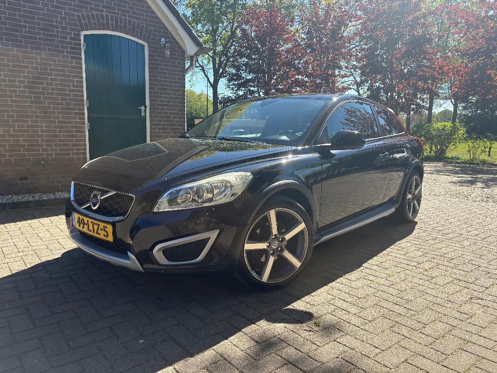 Volvo C30 2.0 F 2010 Zwart 18 inch LM + Winterset, 1350 kg, 4 stoelen, Zwart, Overige kleuren