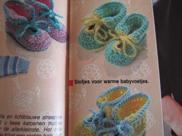 Breipatroon  Baby sokjes    nr 4676, Hobby en Vrije tijd, Breien en Haken, Verzenden, Nieuw, Haken, Patroon of Boek
