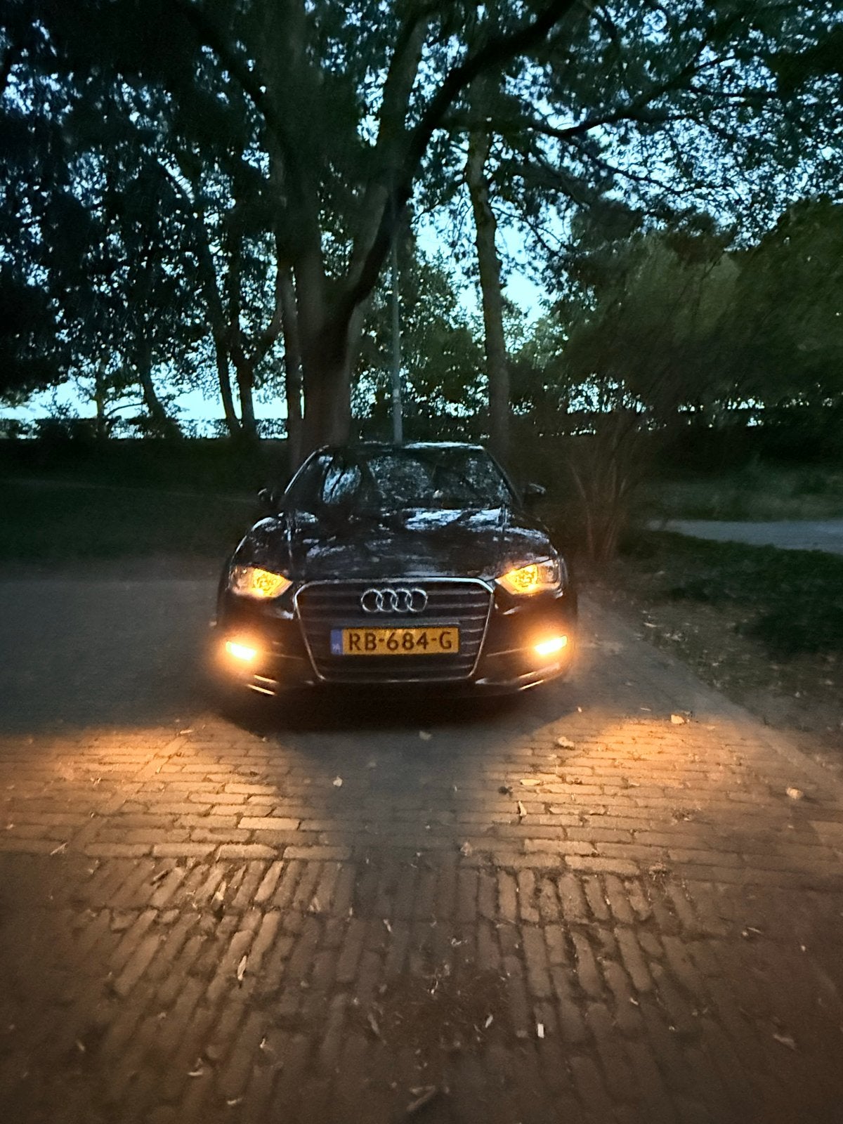 Audi A3 2.0 TDI 133KW Sedan AUT 2014 Zwart euro6., Auto's, 4 cilinders, 181 pk, Leder en Stof, Bedrijf