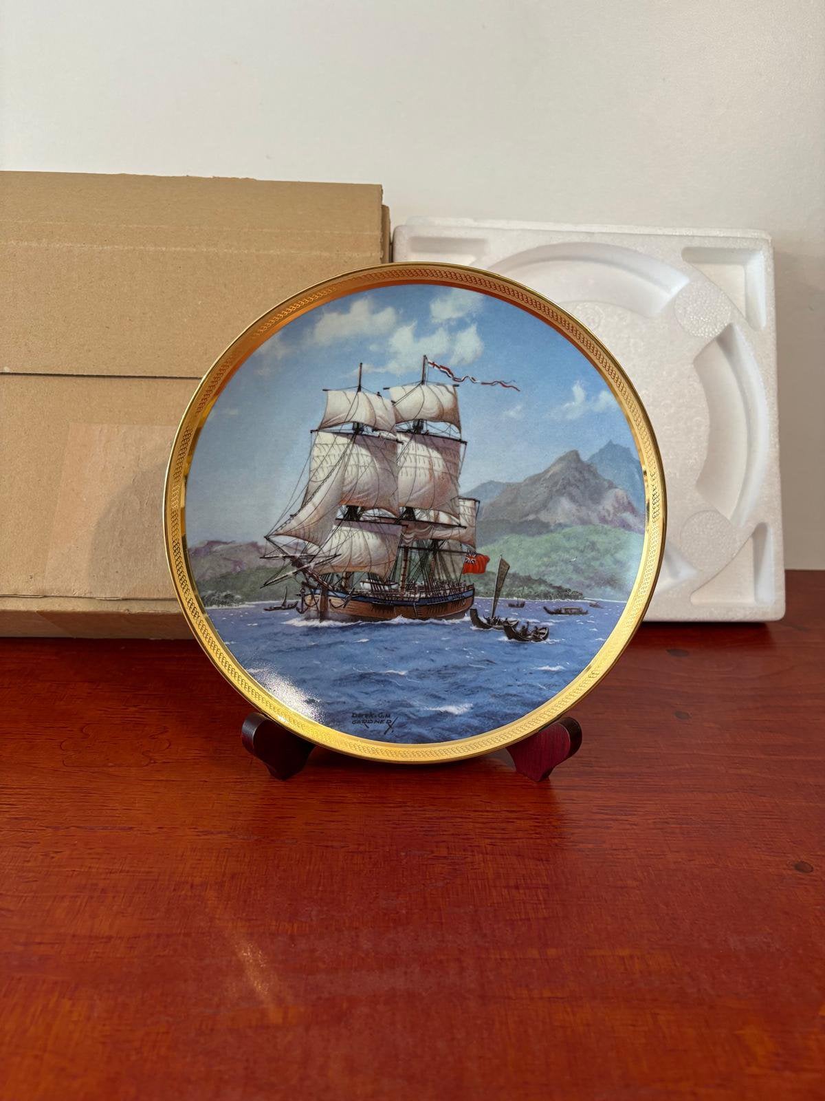 Franklin Mint Endeavour verzamelbord met standaard, Ophalen of Verzenden