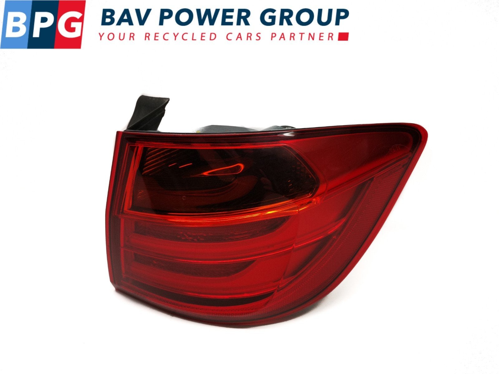 ACHTERLICHT RECHTS BUITEN BMW 3 serie Touring (F31), Gebruikt, BMW, Petuelring 130
80809  München, DE, Bayerische Motoren Werke AG