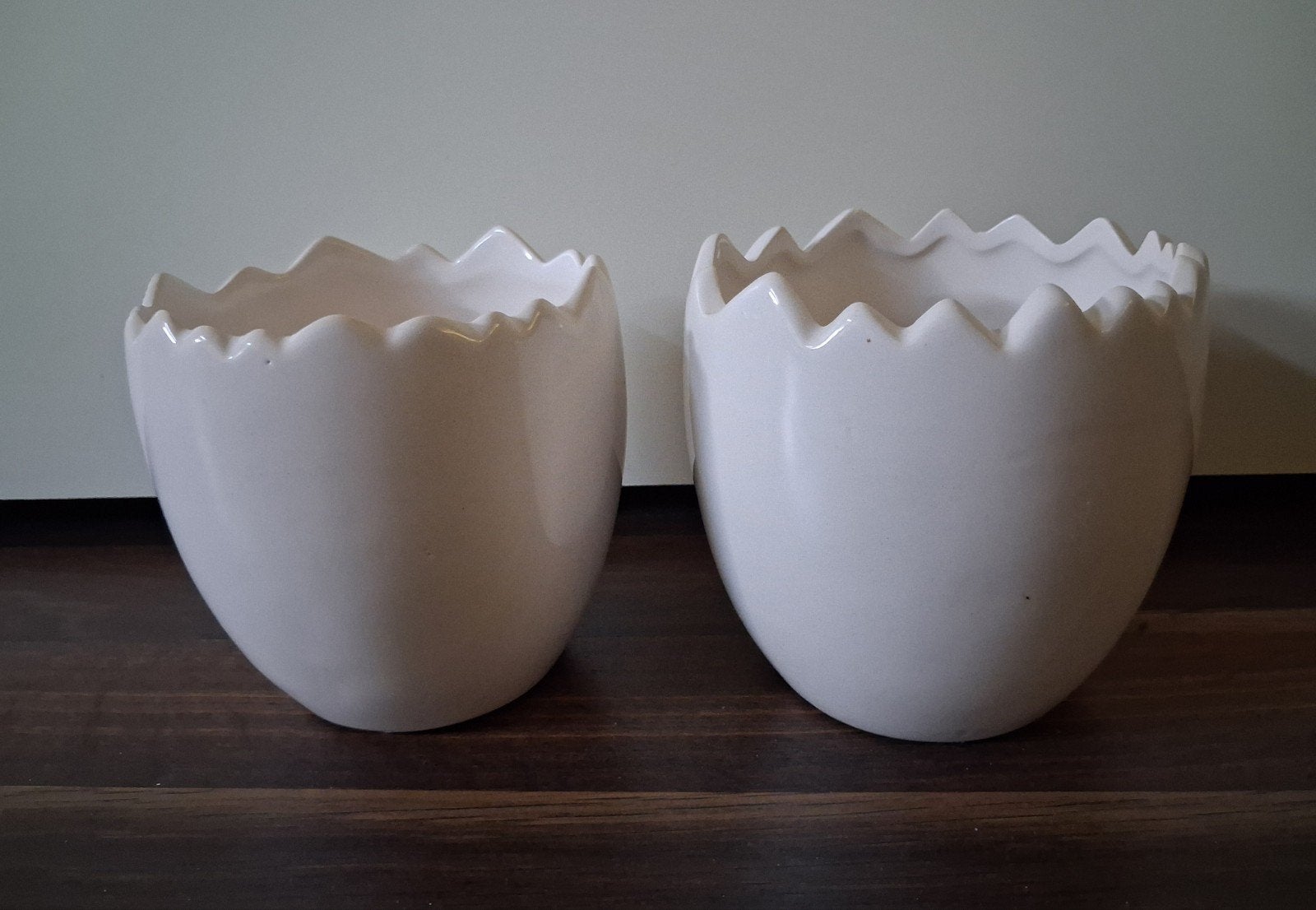 Set van 2 Witte Vazen, Met patroon/structuur, Wit, Ophalen of Verzenden, Zo goed als nieuw